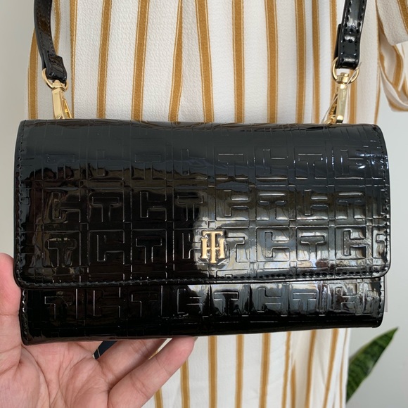 NWT Tommy Hilfiger Crossbody/Wallet - Picture 4 of 8